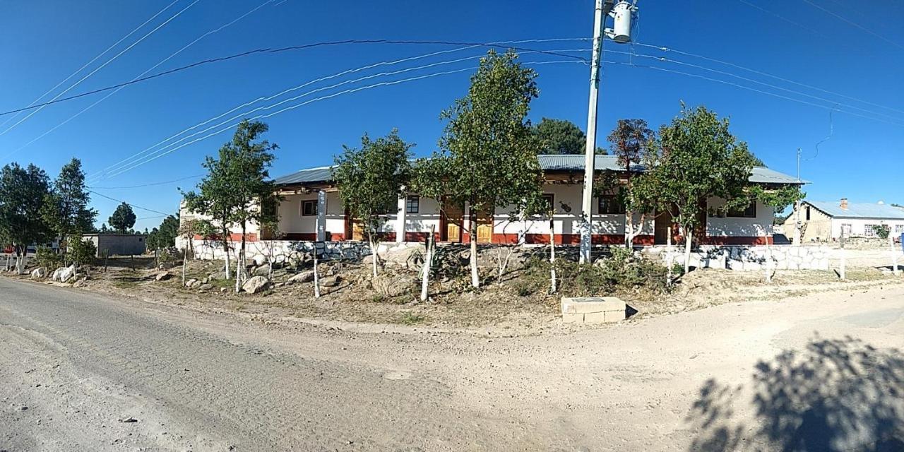 Hotel Entronque Barrancas San Alonso Dış mekan fotoğraf