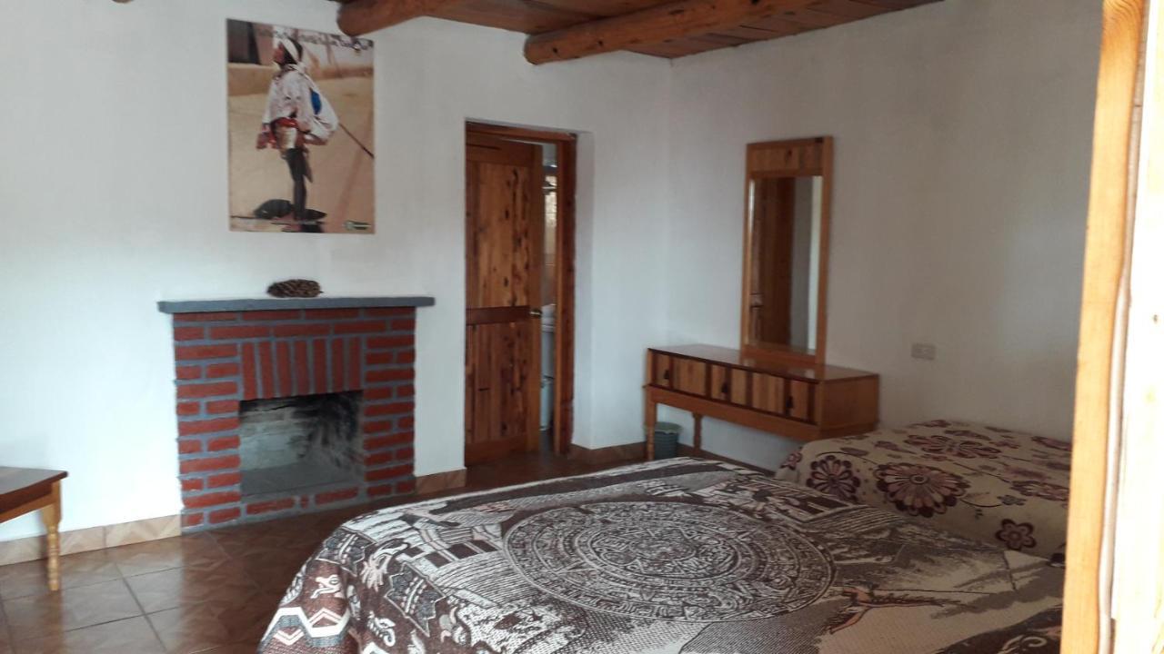 Hotel Entronque Barrancas San Alonso Dış mekan fotoğraf
